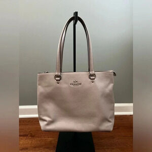 Coach Leather Shoulder Bag Gray